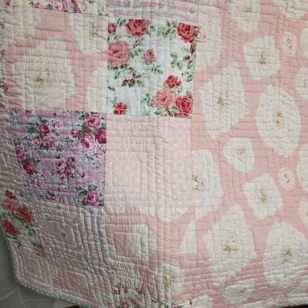 ❣️ログキャビン　パステルカラーキルト　リバーシブルキルト　薔薇柄