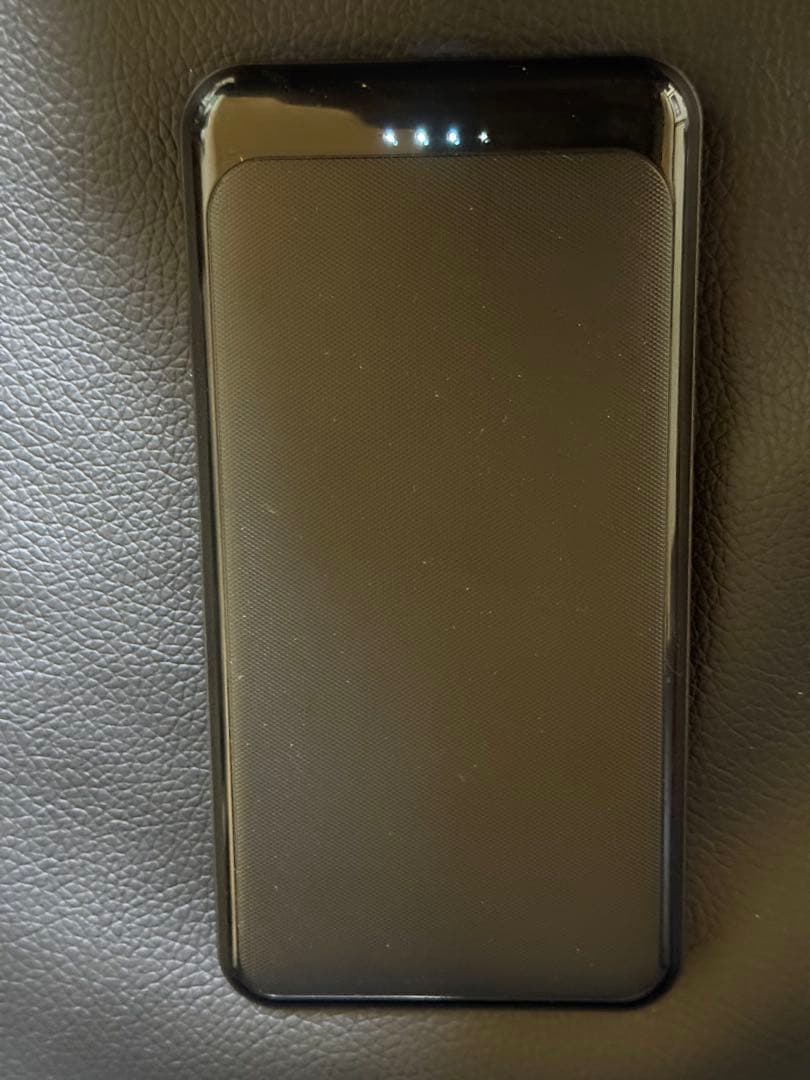 iPhone 8 Plusシルバー64GB BT100% ケーブルMBおまけです