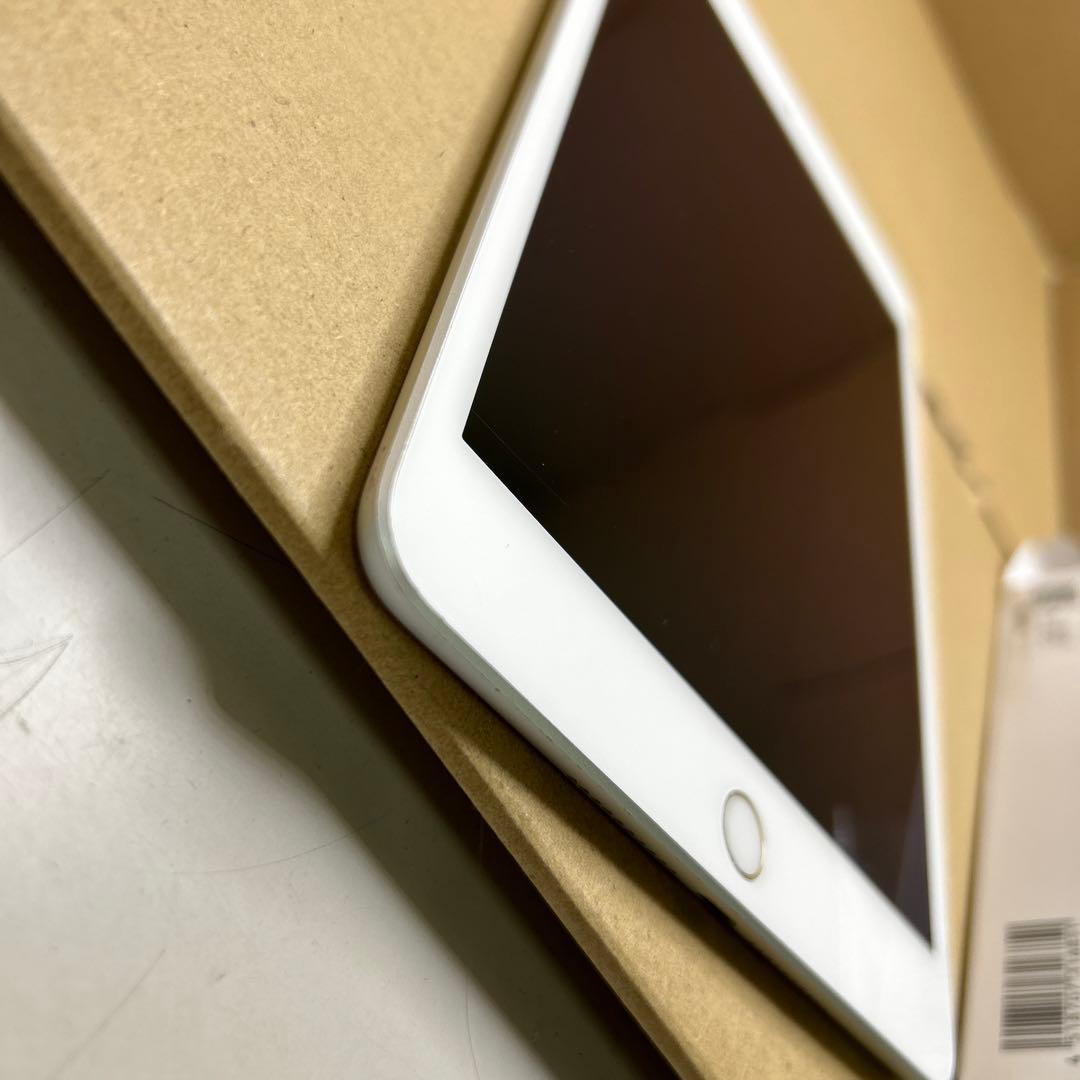 Apple iPad mini (第５世代) Wi-Fi 64GB シルバー