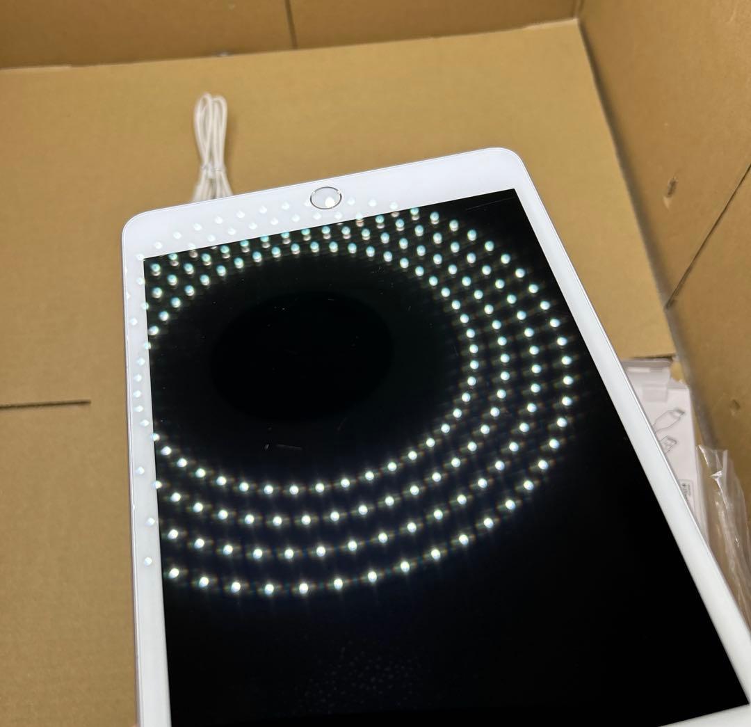 Apple iPad mini (第５世代) Wi-Fi 64GB シルバー