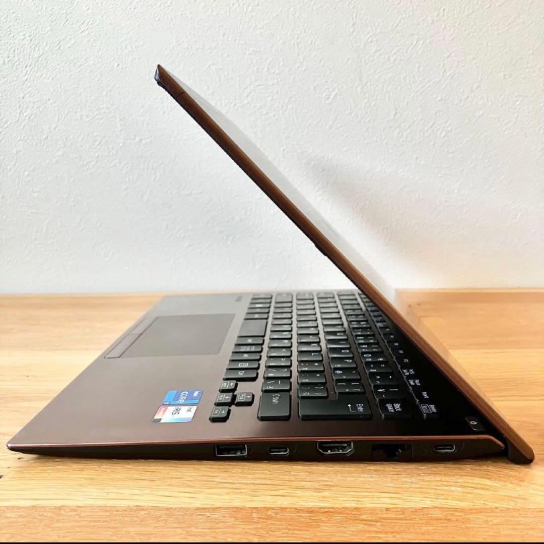 VAIO/32GB×SSD1TB/i7/Windows11タッチ軽量ノートPC