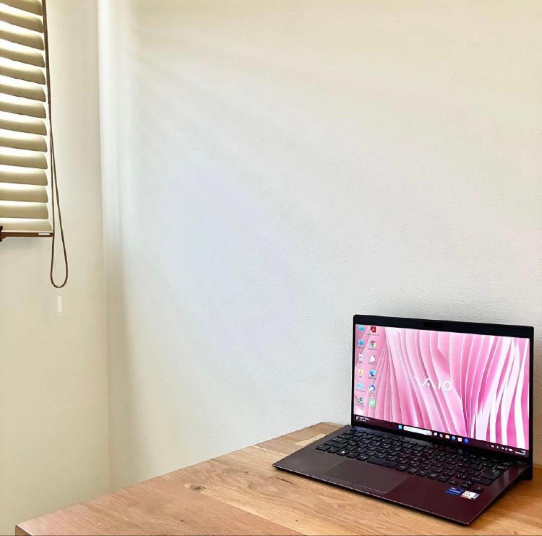VAIO/32GB×SSD1TB/i7/Windows11タッチ軽量ノートPC
