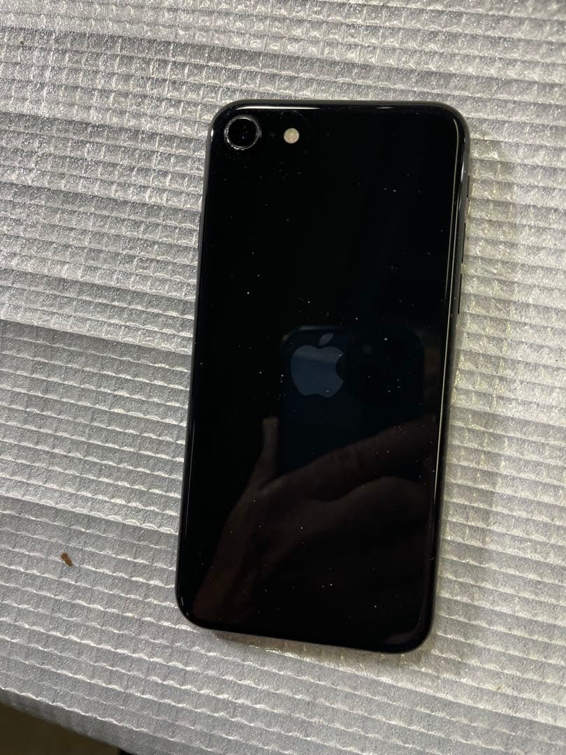 iPhone SE第二世代　128GB ブラック