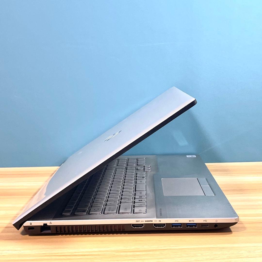 富士通 LIFEBOOK NH/Corei7/16GB/SSD+HDD/BR