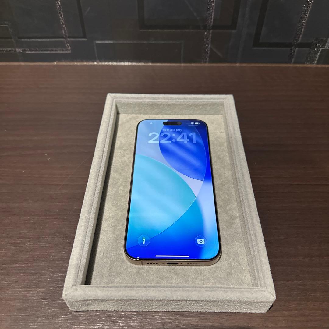 【美品】iPhone 16 Pro Max 256GB デザートチタニウム