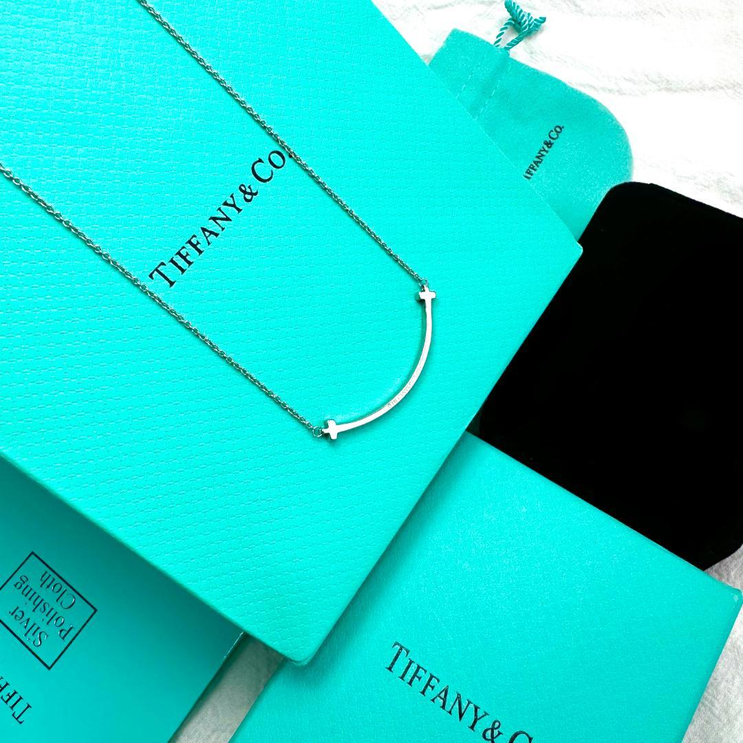 ノベルティ TIFFANY & Co.ティファニーT スマイル ネックレス