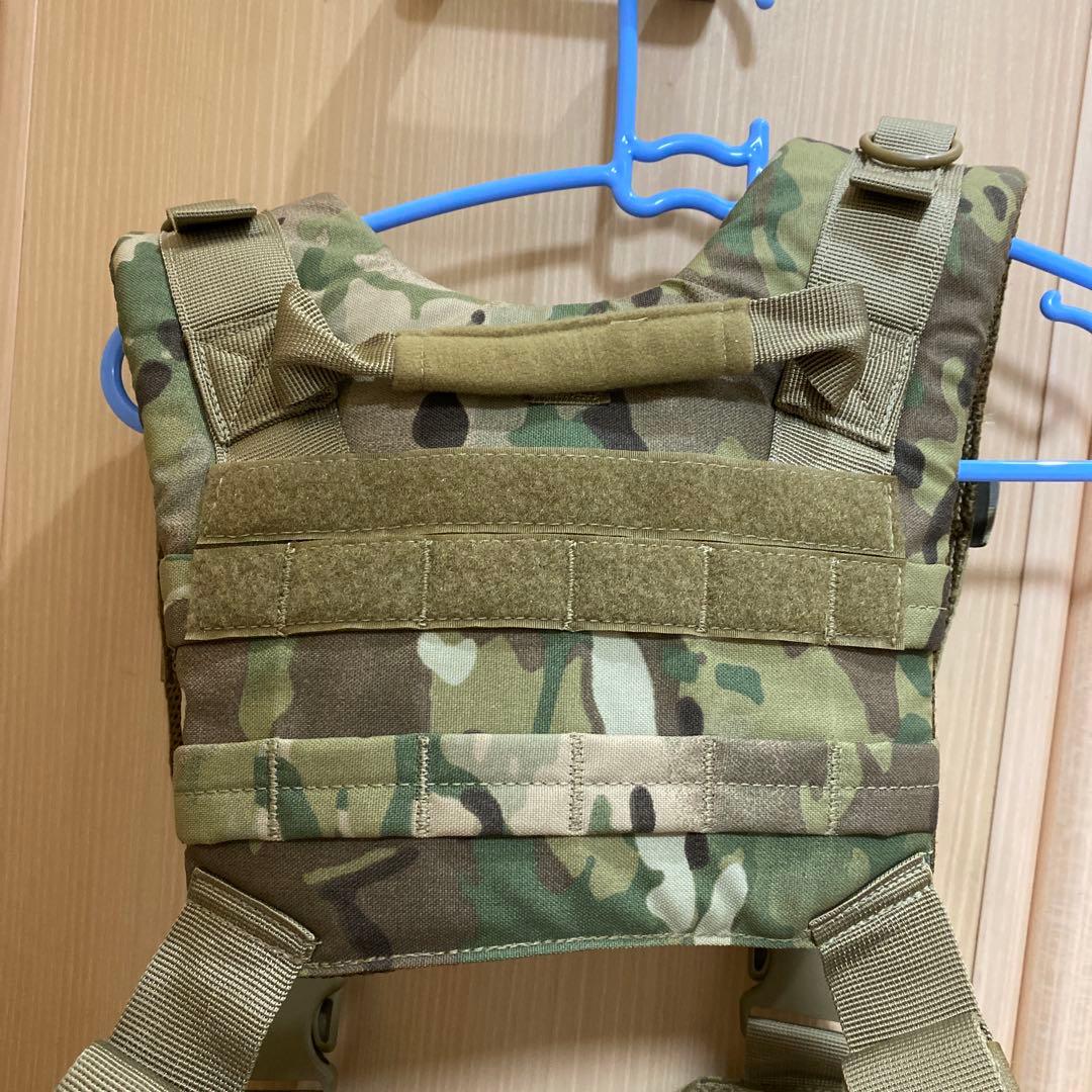 ★希少★ 実物 マルチカム タクティカルベスト フリーサイズ　コンドル サバゲー