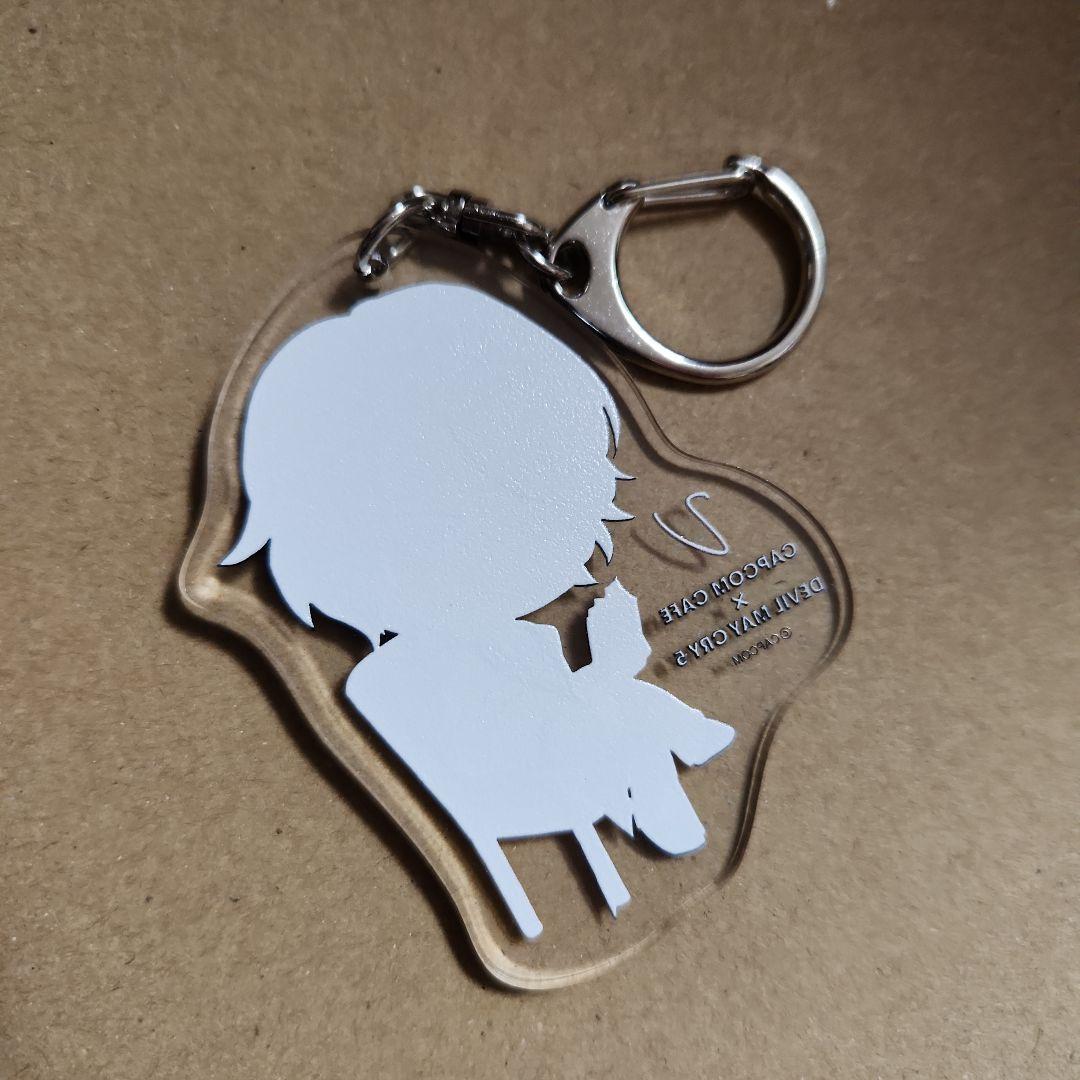 V 　アクリルキーホルダー　 デビルメイクライ5　 カプコンカフェ