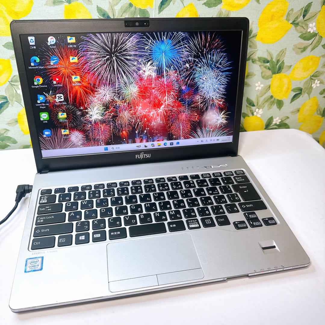 軽量コンパクト❤️バッテリーOK❤️かさばらない薄型❤️高性能Core i5❤️