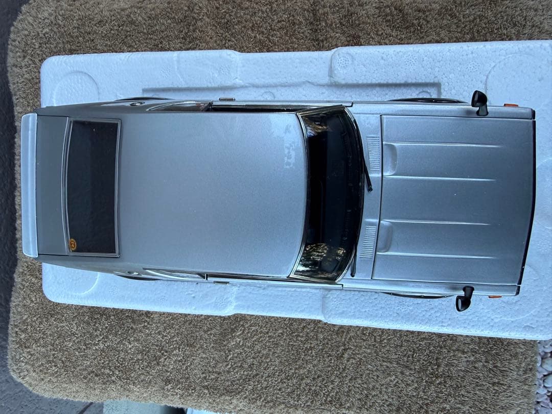京商NISSAN SKAYINE 2000GT-R(KPGC-110)シルバー