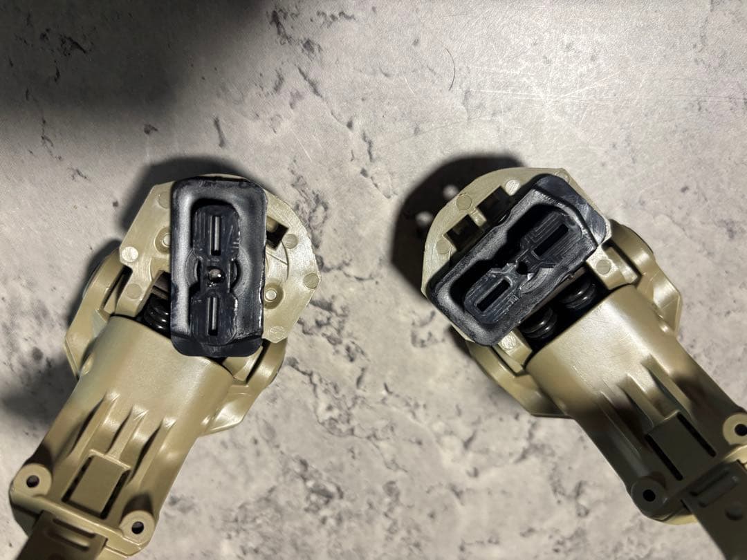 個人装備 AMP HELMET RAIL MOUNT KIT
