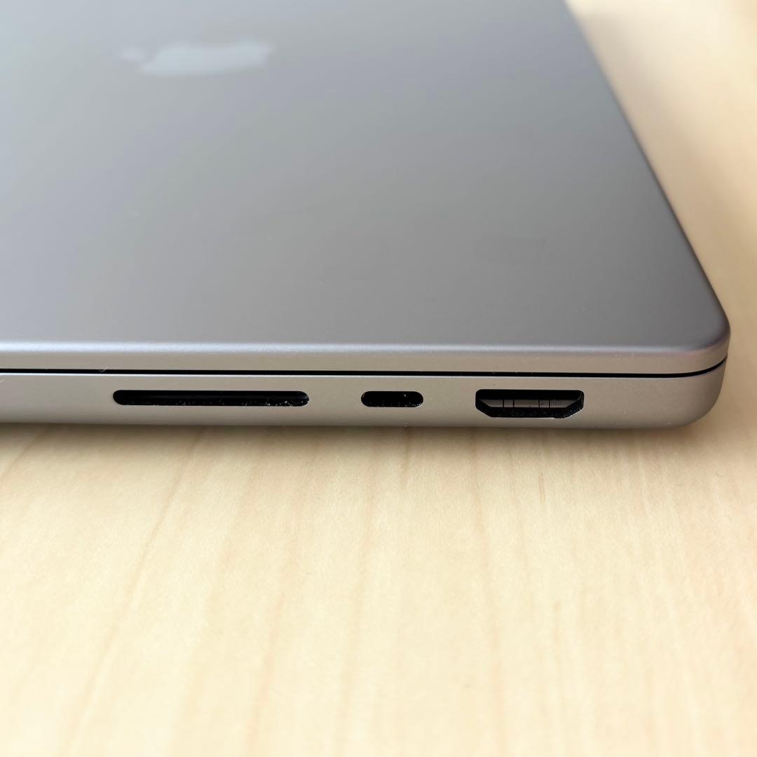 Apple MacBook Pro M2 Max 14インチ 32GB 1TB
