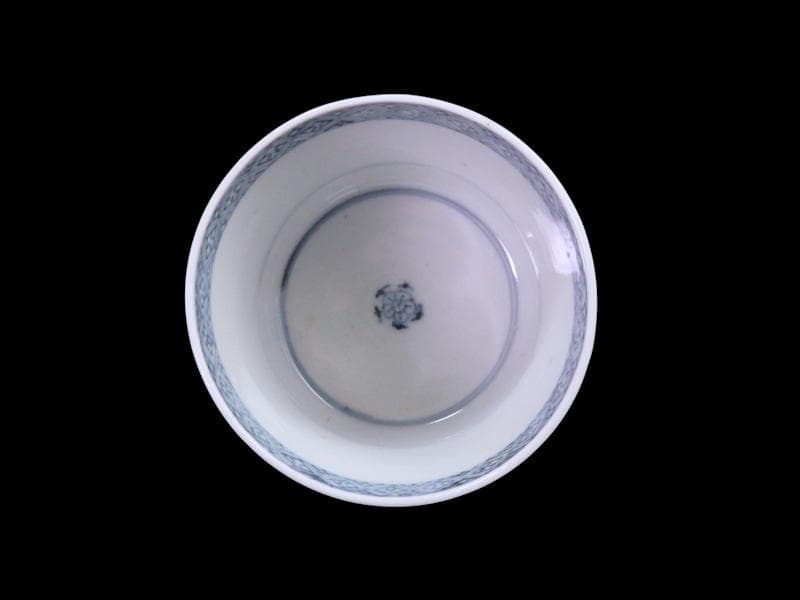 古伊万里　染付　四方襷紋に菊花の図　蕎麦猪口　A666AS-fbto