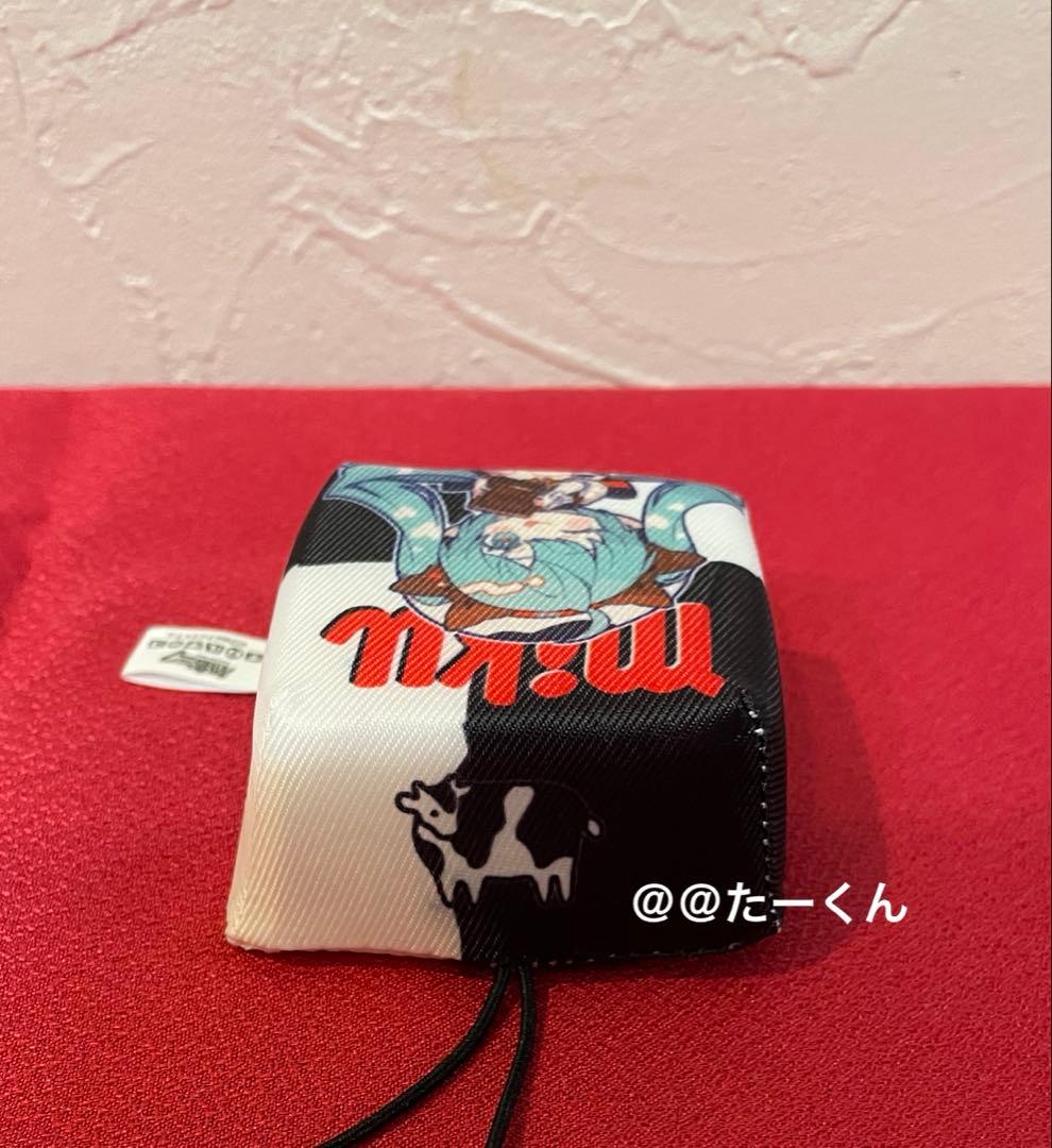 初音ミクｘチロルチョコ ミルクver. フィギュア　　ミニトランク