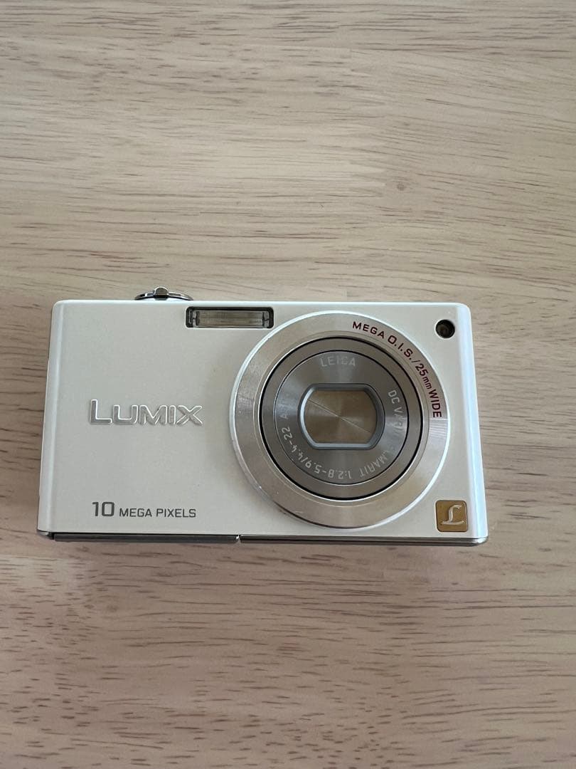 【ジャンク品】 パナソニック　LUMIX デジカメ　DMC-FX37