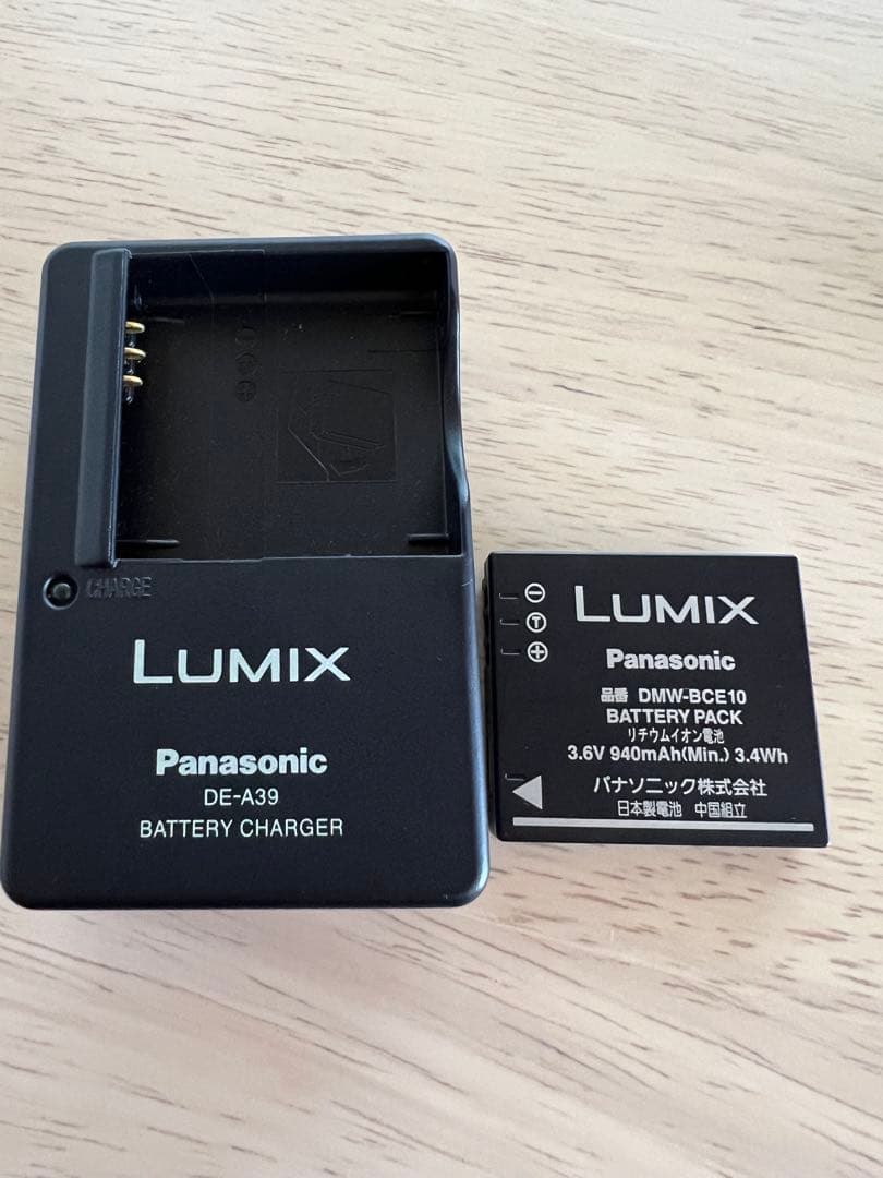 【ジャンク品】 パナソニック　LUMIX デジカメ　DMC-FX37