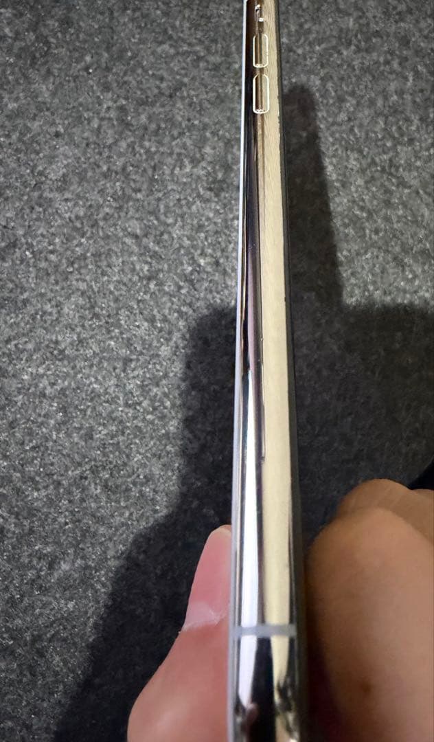 Apple iPhone X ホワイト 64GB　SIMフリー
