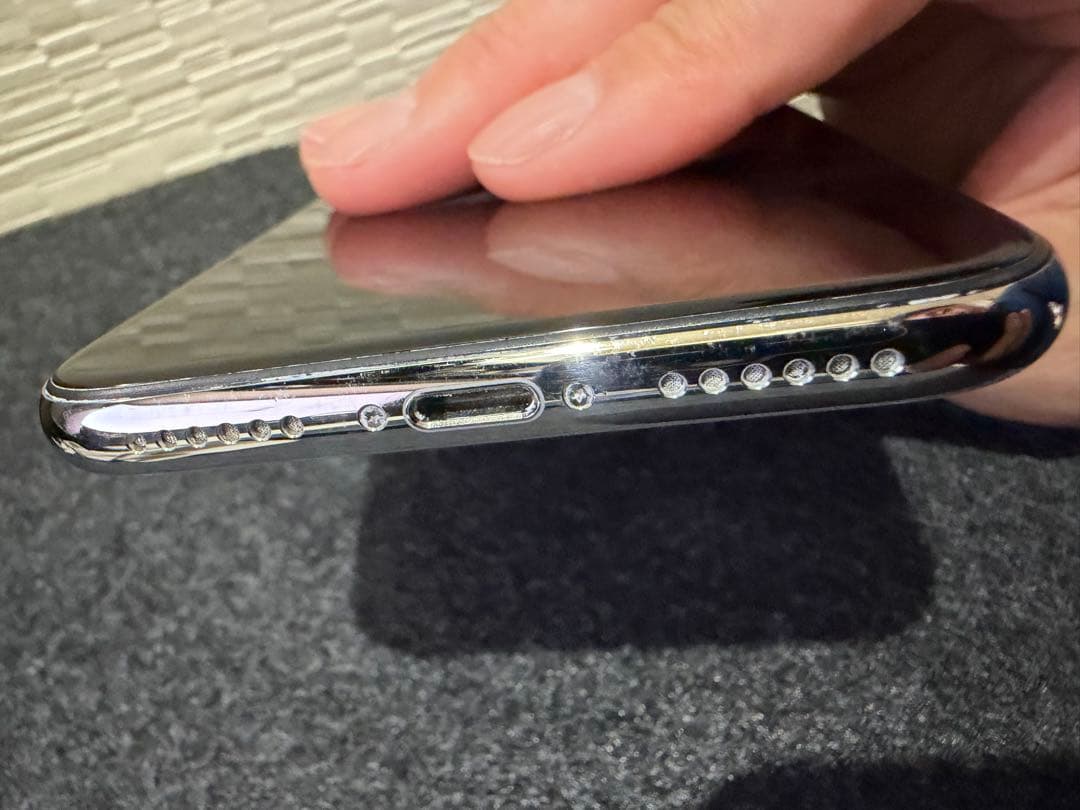 Apple iPhone X ホワイト 64GB　SIMフリー