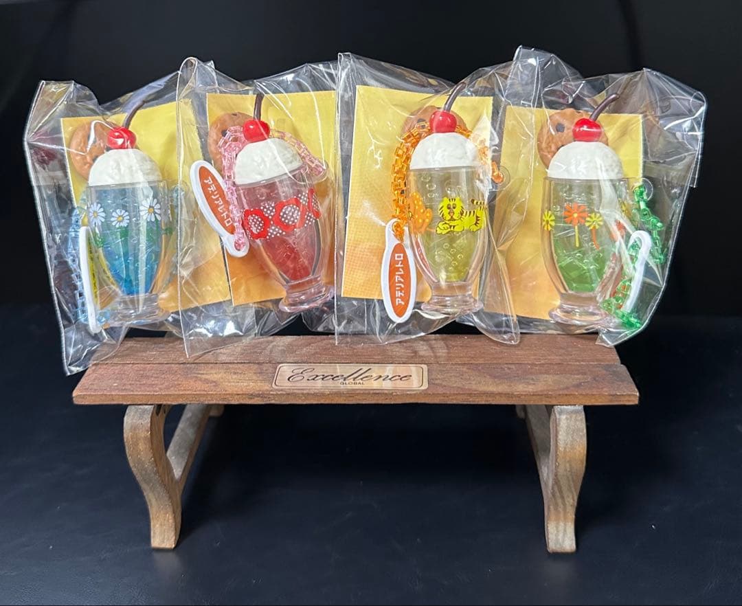 アデリアレトロ ミスターイトウ コラボキーホルダー 4種　コンプリートセット