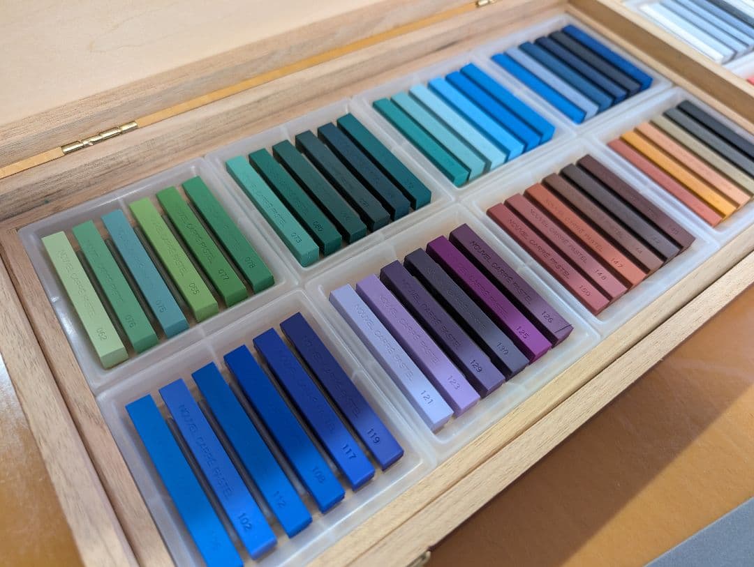 Nouvel Carré Pastel 96