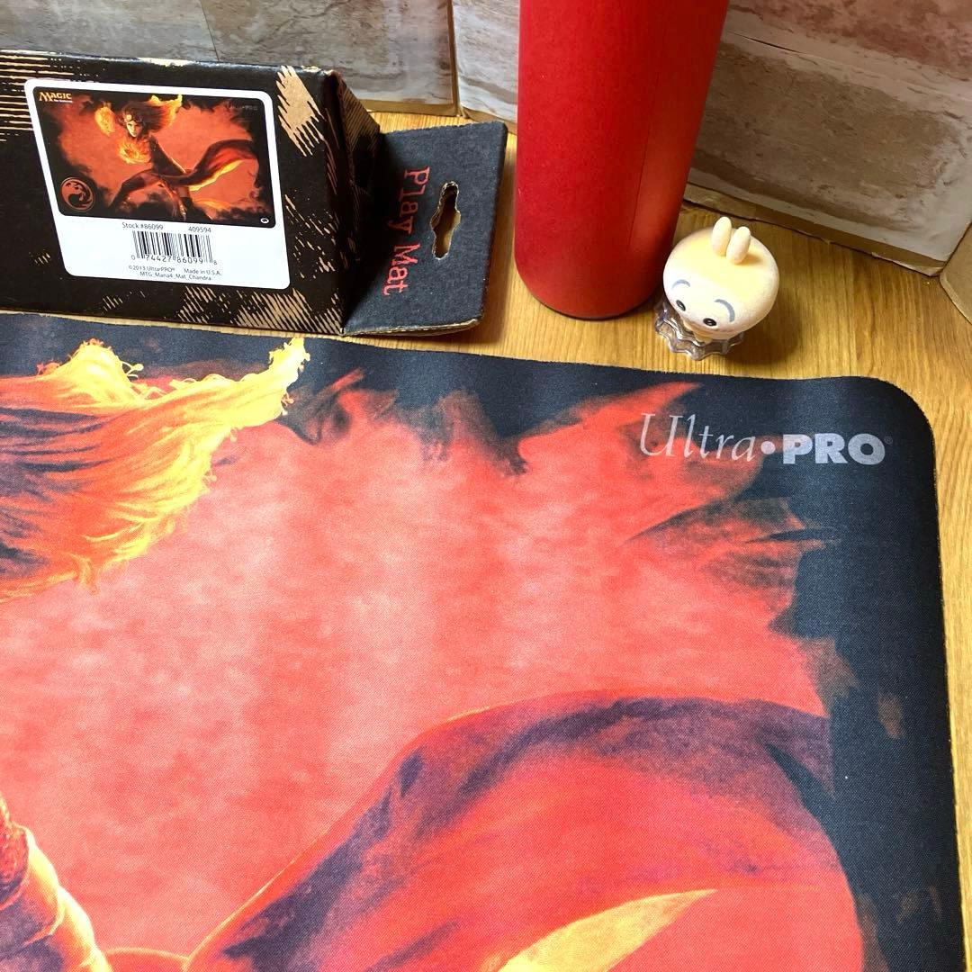 MTG チャンドラ プレイマット 2枚＆プレイマットケース➕オマケ　匿名配送