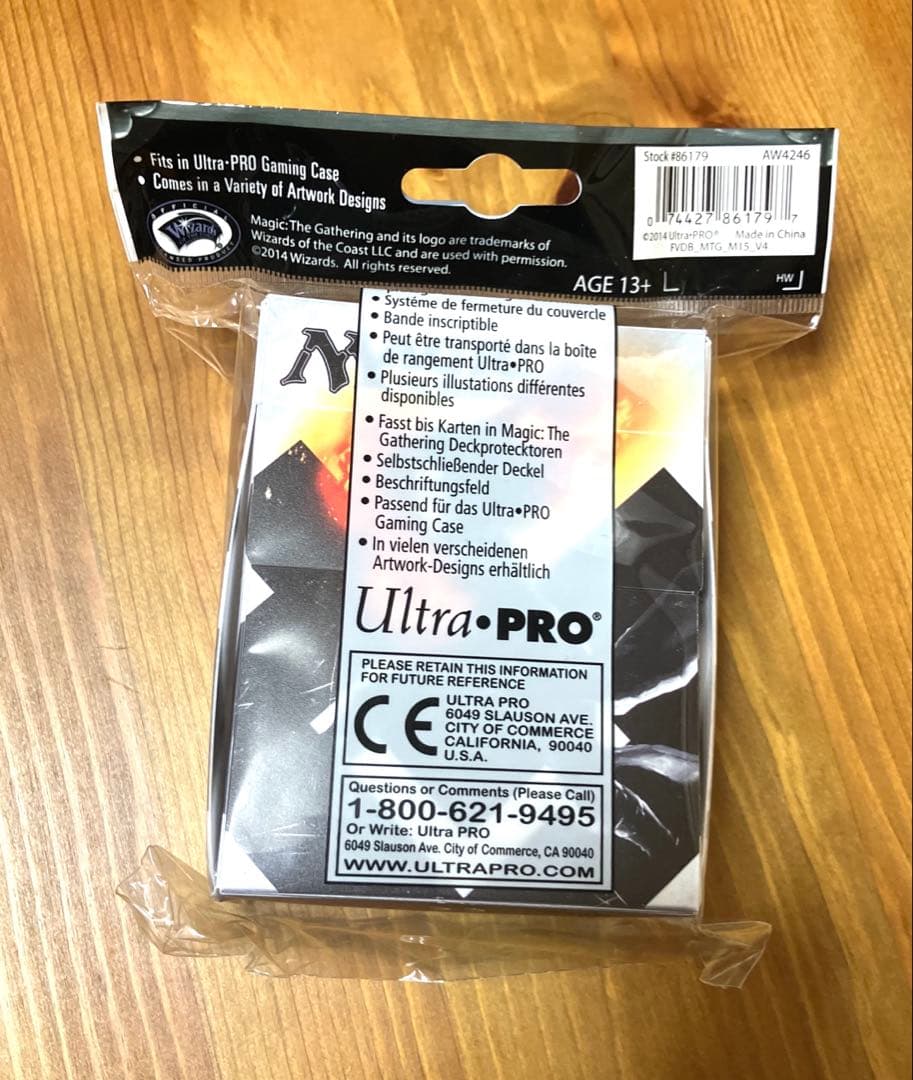 MTG チャンドラ プレイマット 2枚＆プレイマットケース➕オマケ　匿名配送