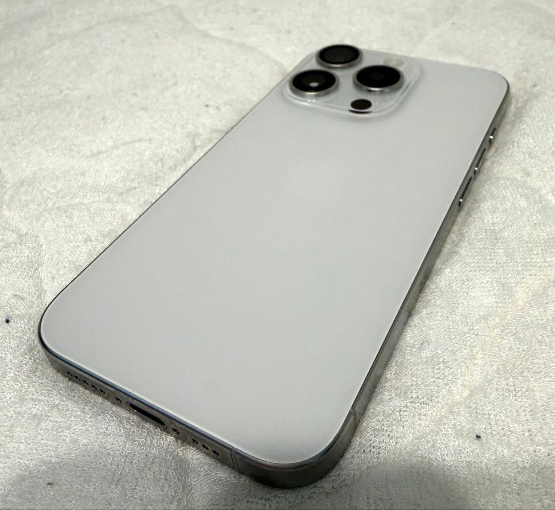 [ガラスフィルム付き] iPhone 15 pro★256GB★ホワイト