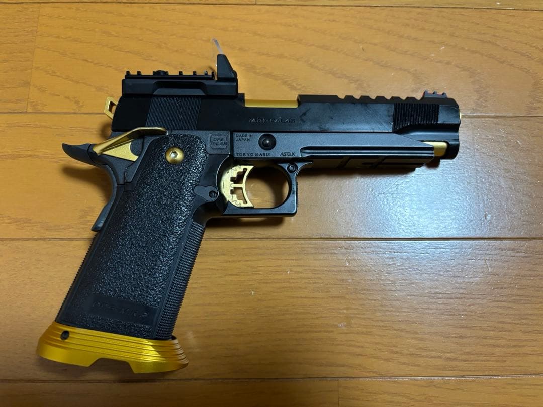 東京マルイ　ハイキャパ　ゴールドマッチ　マウント付き