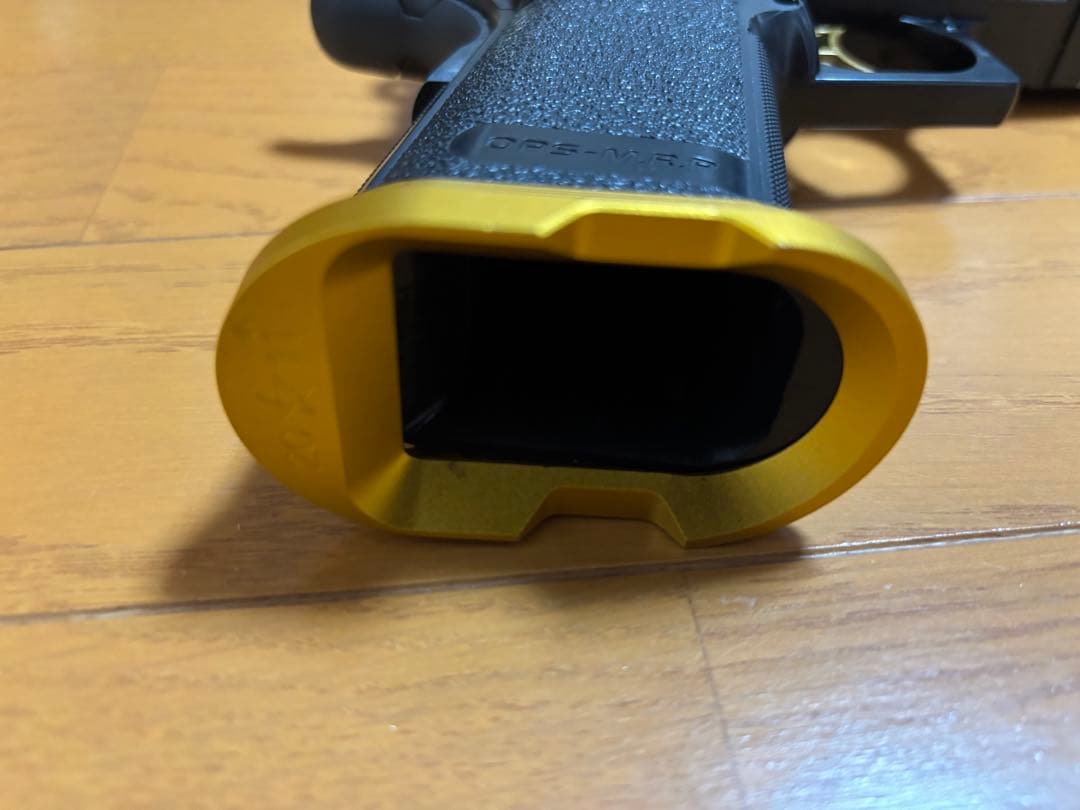 東京マルイ　ハイキャパ　ゴールドマッチ　マウント付き