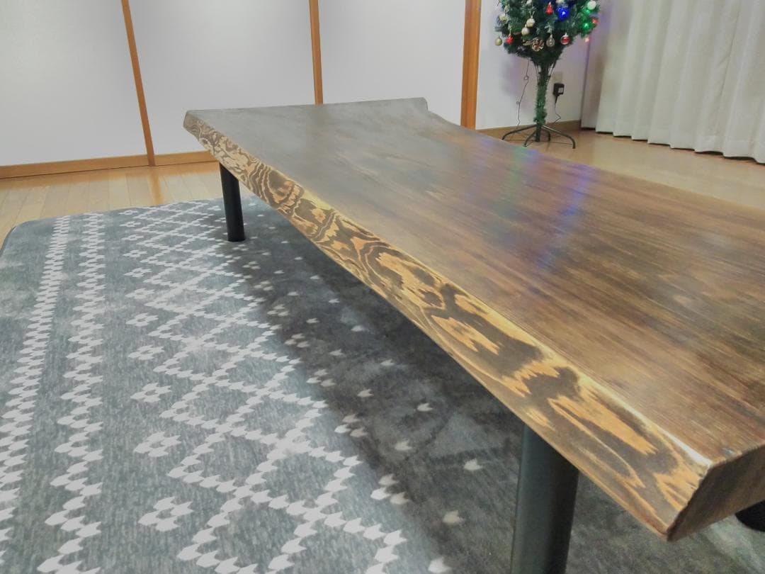 天板を購入し磨き塗装した、自作座テーブルなります！