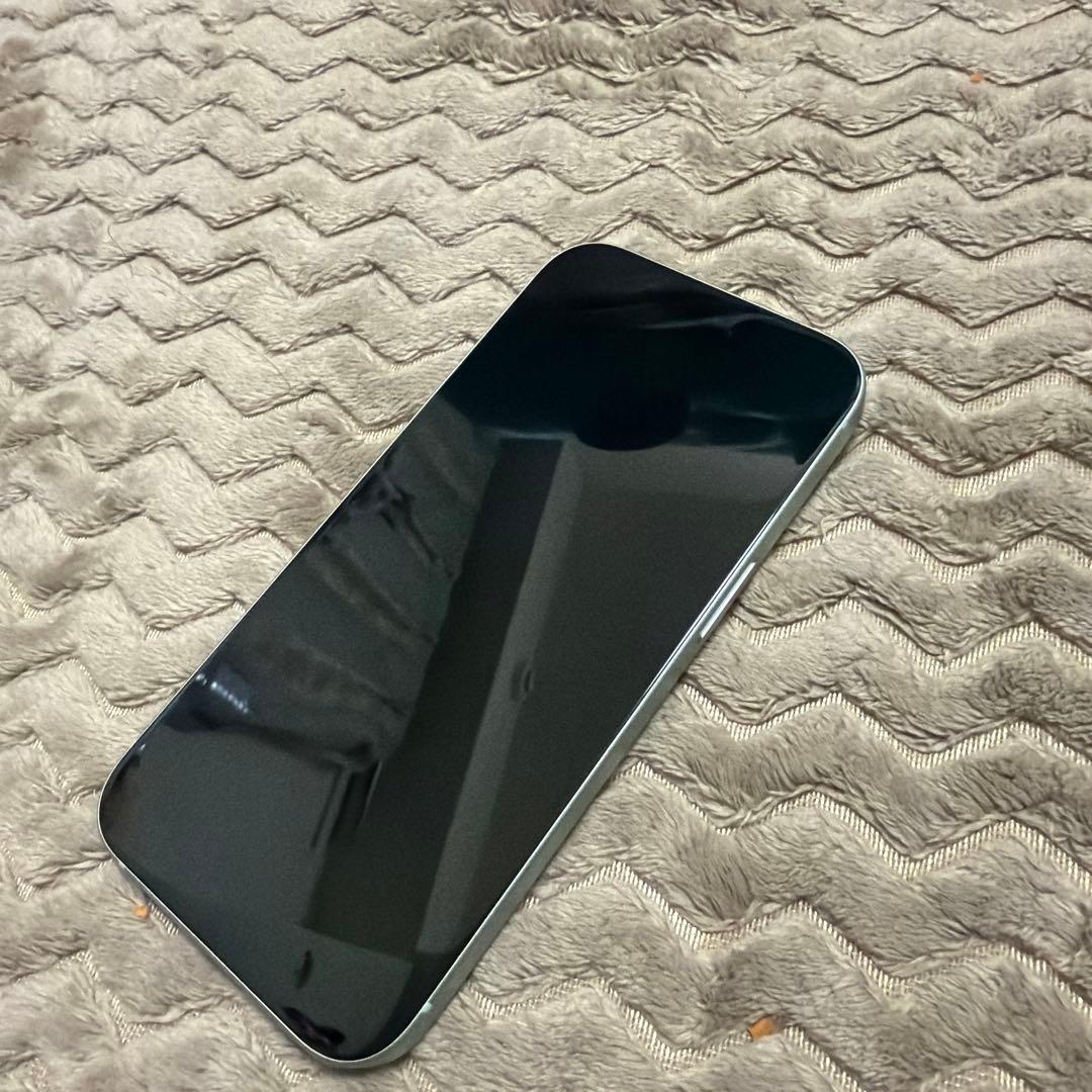極美品 iphone 15 512GB グリーン SIMフリー