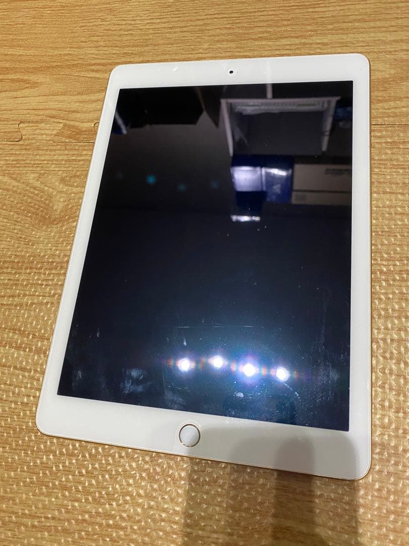Apple iPad Air2 ホワイトゴールド