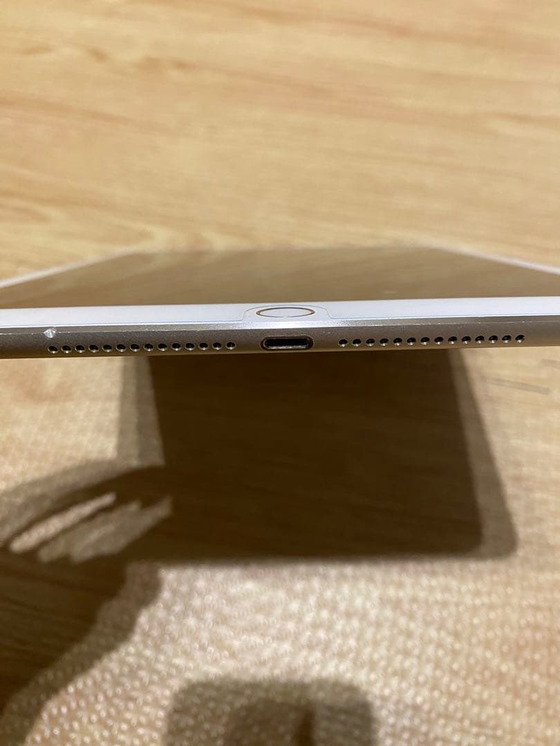 Apple iPad Air2 ホワイトゴールド