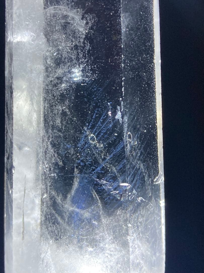 エンジェルラダークォーツ　天然　水晶　ポイント　原石　鉱物　置物パワーストーン