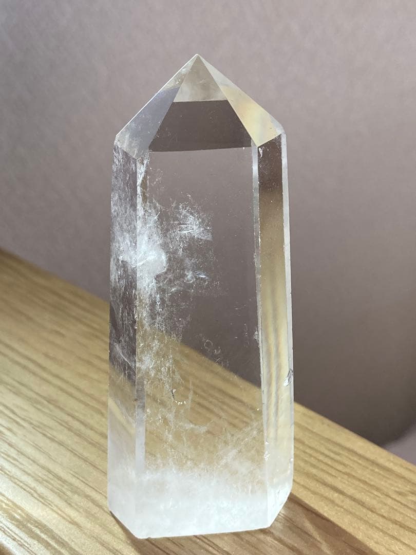 エンジェルラダークォーツ　天然　水晶　ポイント　原石　鉱物　置物パワーストーン