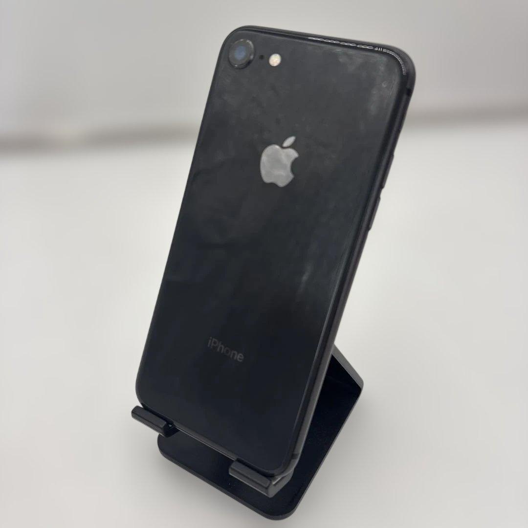 美品　iPhone 8 64G スペースグレイ　スマホ　Apple