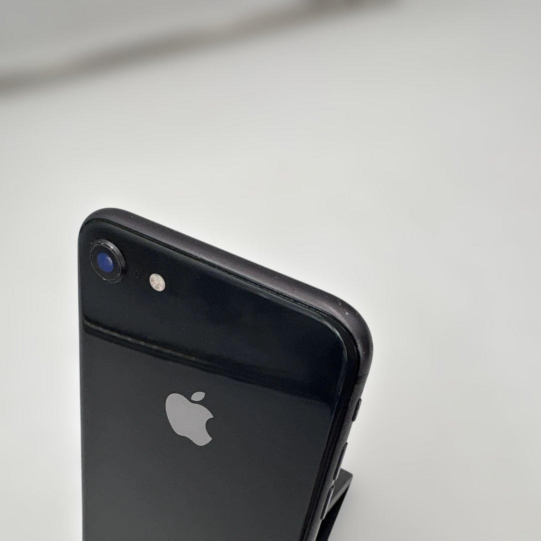 美品　iPhone 8 64G スペースグレイ　スマホ　Apple