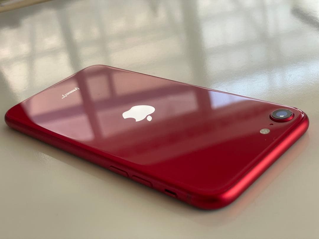 【極美品】iPhoneSE第2世代64GB (PRODUCT)REDSIMフリー