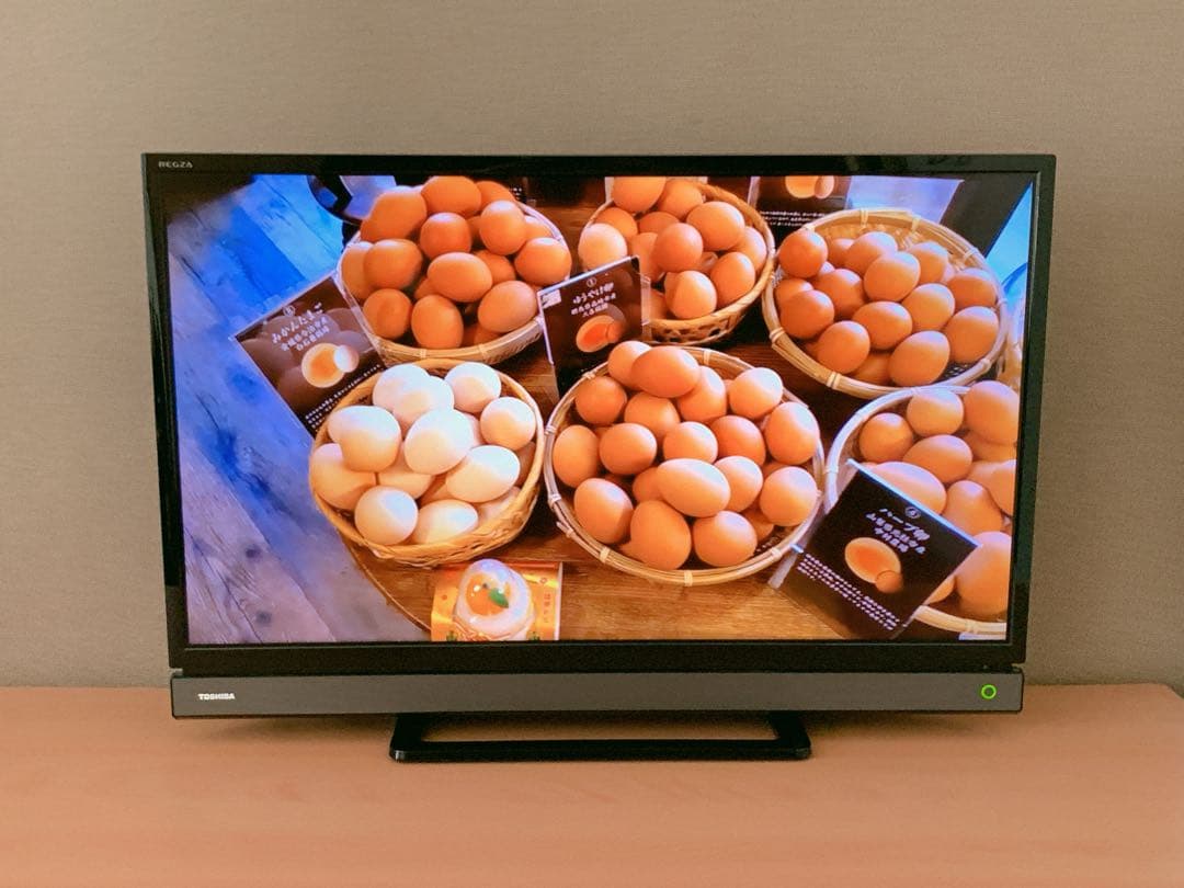WiFiスマ一トテレビ 東芝 32型 32インチ Youtube等ネット動画可
