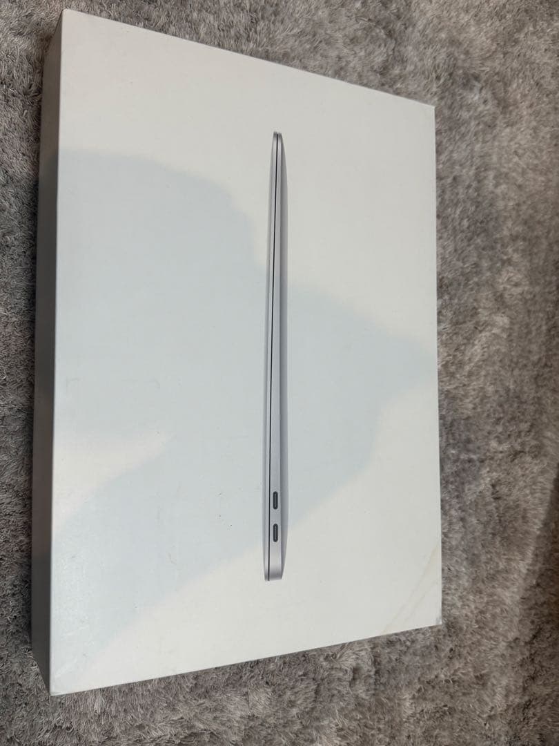 MacBook シルバー 本体(箱付き)