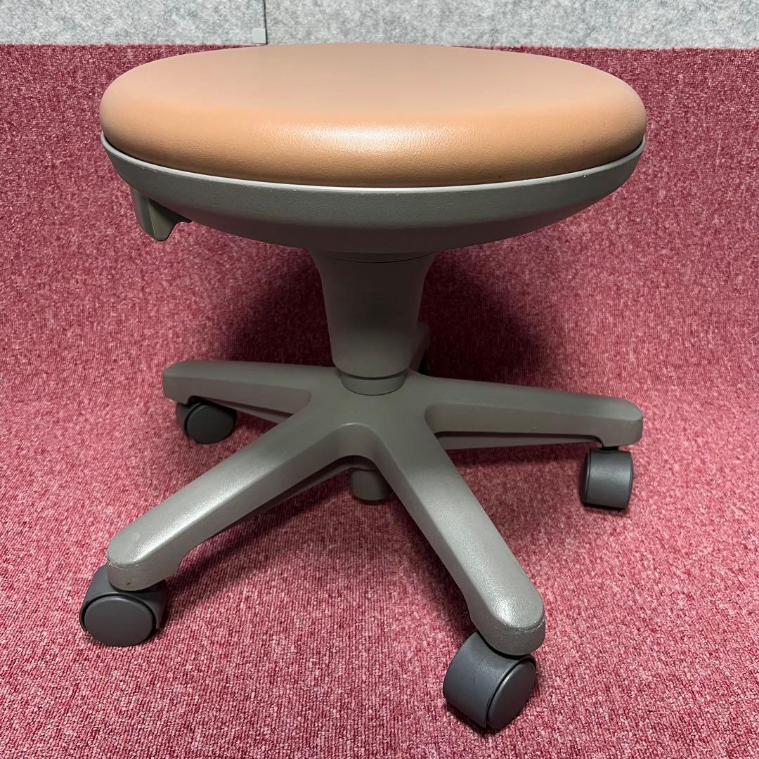 ［D3541］イトーキ　丸椅子　診察イス　サポートスツール　座面回転　グレー／橙
