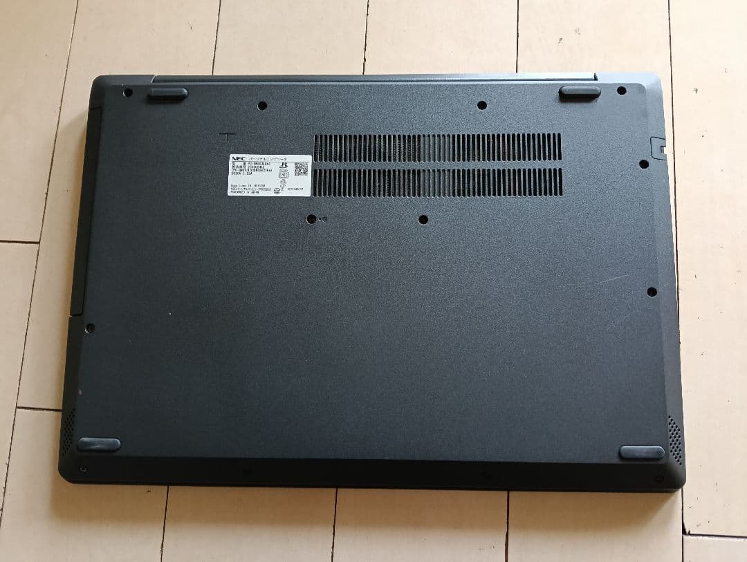 NEC LAVIE office付Windows11　15.6インチノートPC