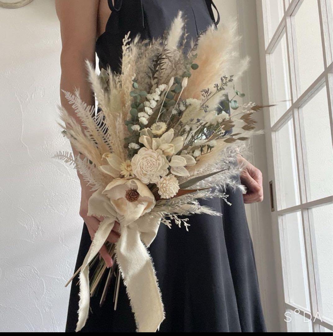 ドライフラワーブライダルブーケ　ホワイトグリーン　パームフラワークラシカル
