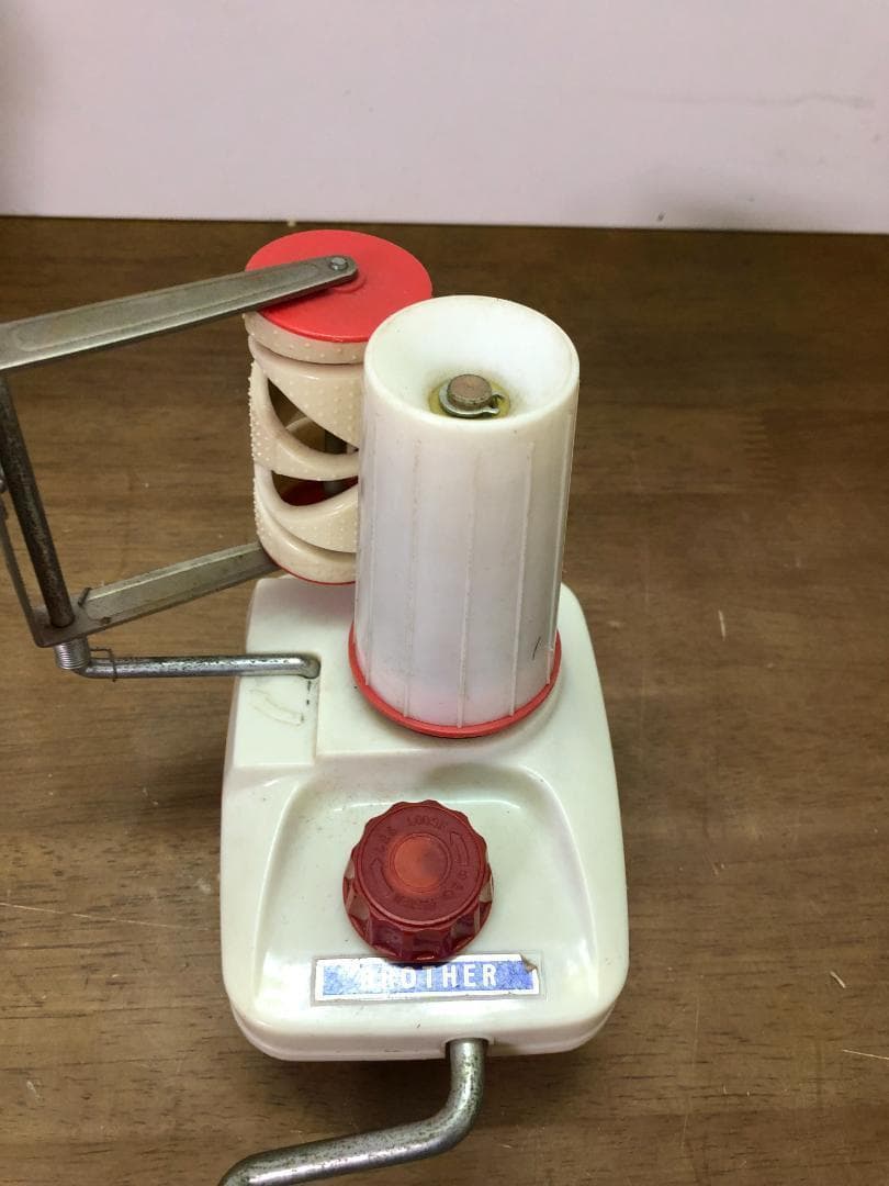 brother 糸巻器 L ブラザー 昭和レトロ　ミシン用具　1022-6