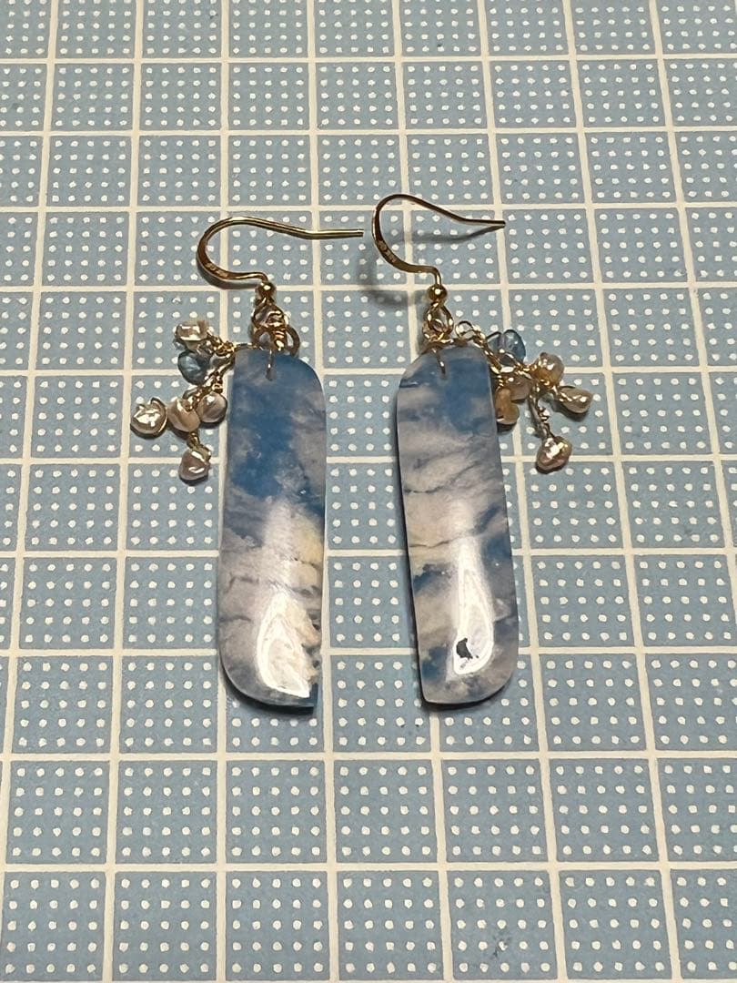 プルーム　アゲート　ダブレット　ケシ　アクア　チャーム　付き　14kgf ピアス