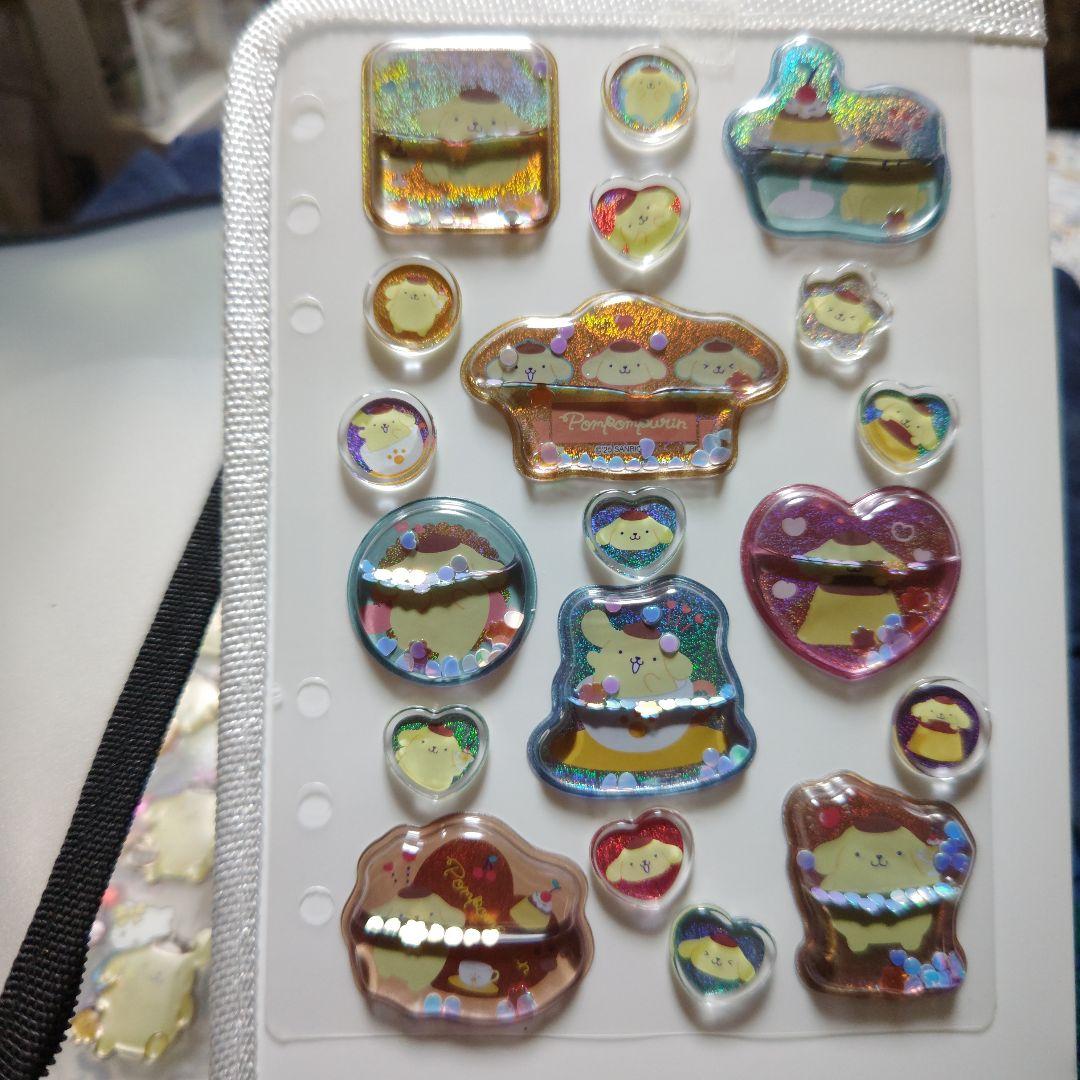 シール帳A5サンリオぎっしり15P!!25000円相当最近のシール貼ってます!