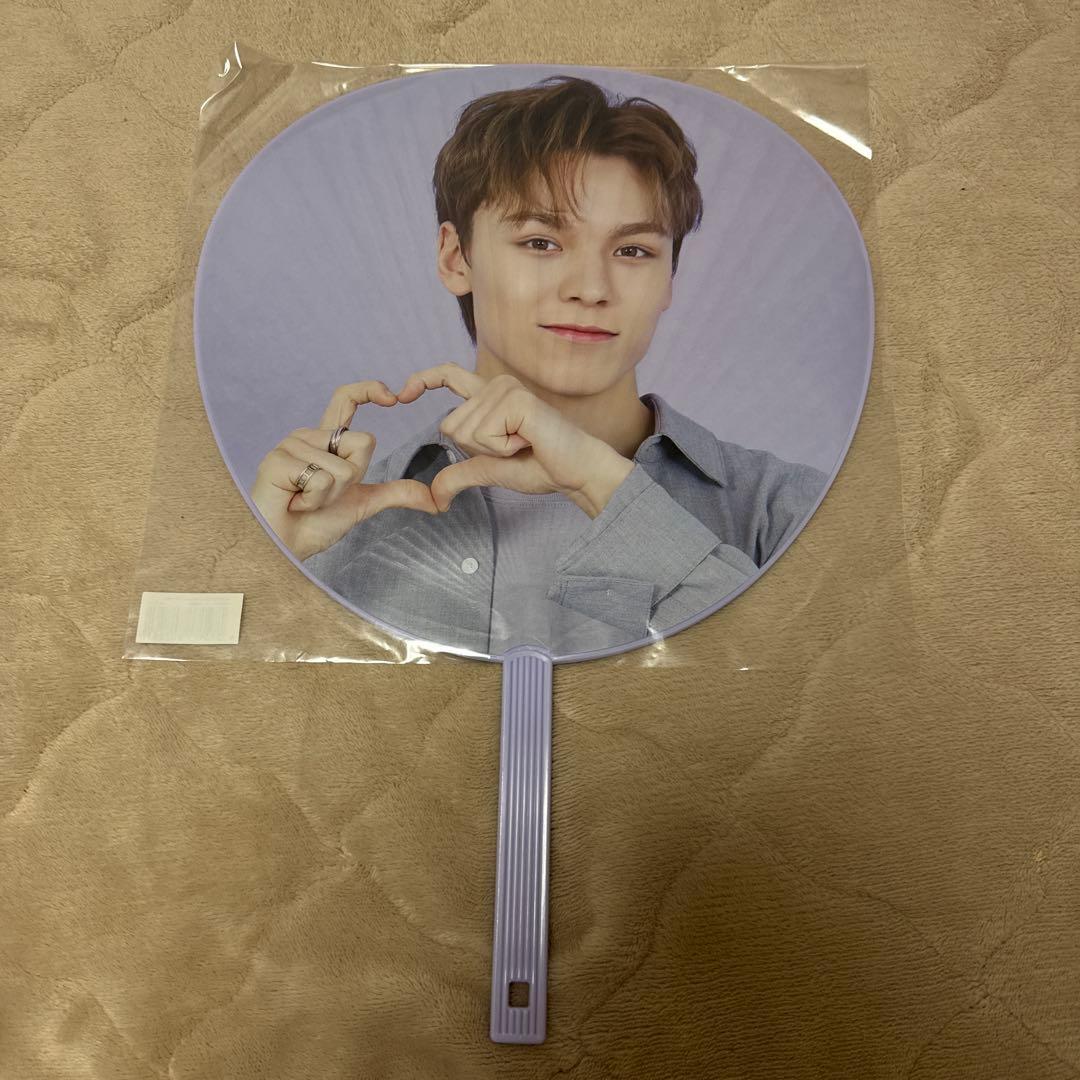 バーノンうちわ　8点まとめ売り