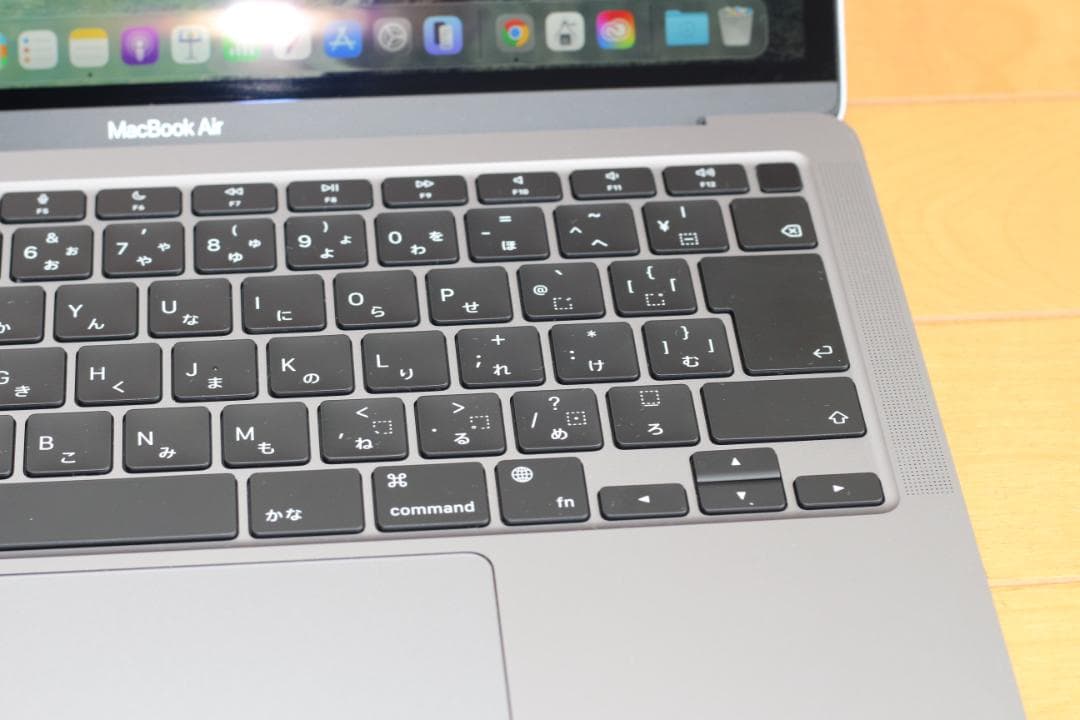 Apple MacBook Air (M1) 8GB/512GB 充放電20回