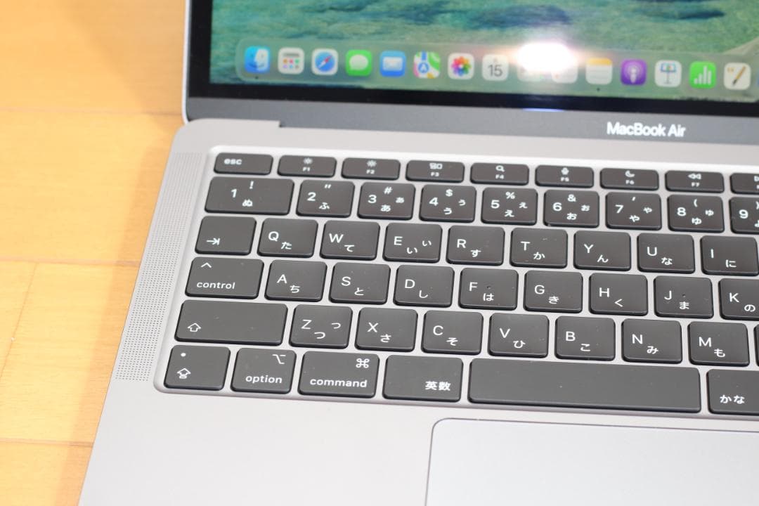 Apple MacBook Air (M1) 8GB/512GB 充放電20回