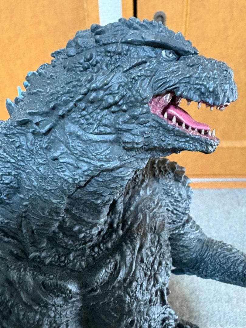 アクリルロゴ付き！東宝30cmシリーズ　ゴジラ・ザ・ライド　ゴジラストア限定版